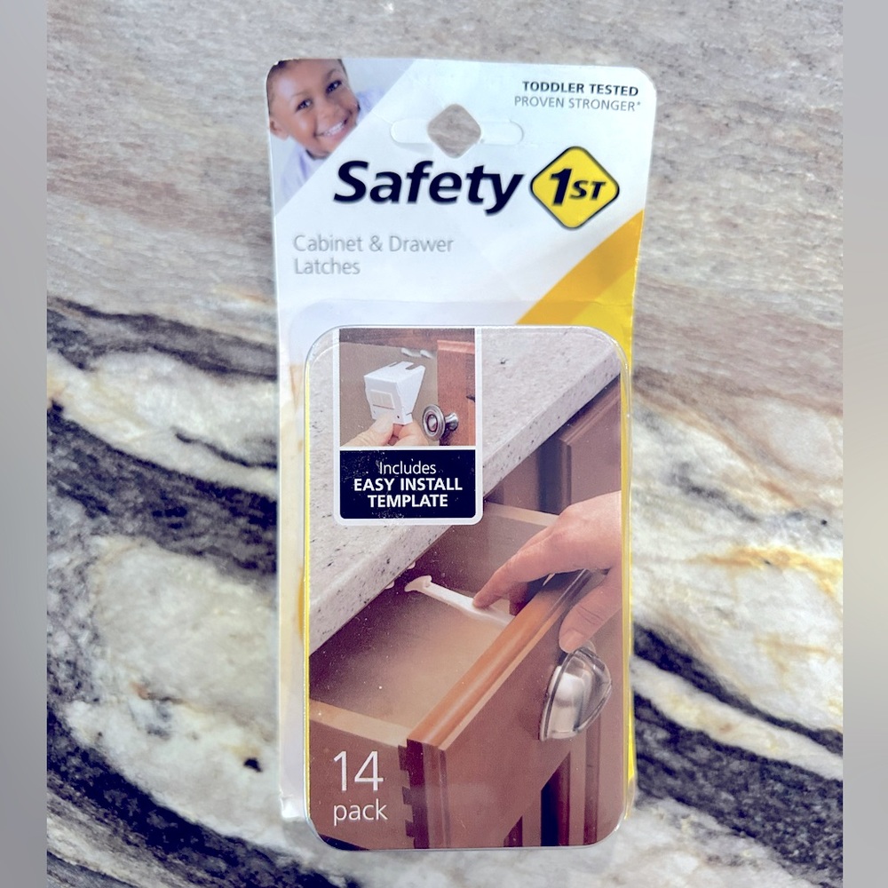 New in package! Safety 1st Cabinet and Drawer Safety latches